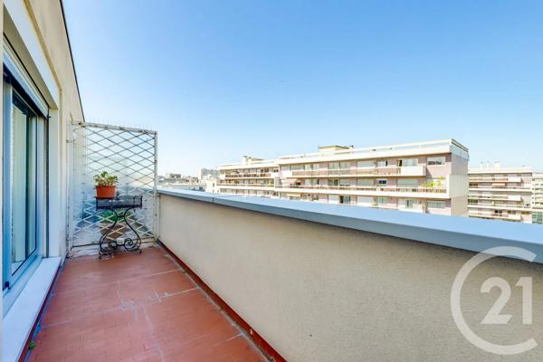 Appartement F2 à vendre  2 pièces - 41,92 m 2   PARIS  - 75015