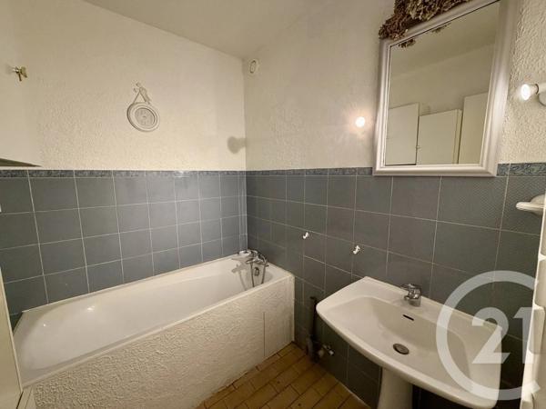 Appartement F2 à vendre  2 pièces - 49 m 2   LE RAINCY  - 93