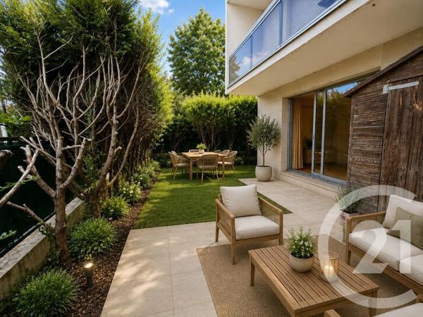Appartement F2 à vendre  2 pièces - 49 m 2   LE RAINCY  - 93