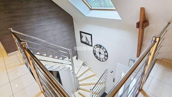 Grande maison familiale proche du bourg de Sarzeau 6 chambres, bureau, sous-sol complet & prestations premium