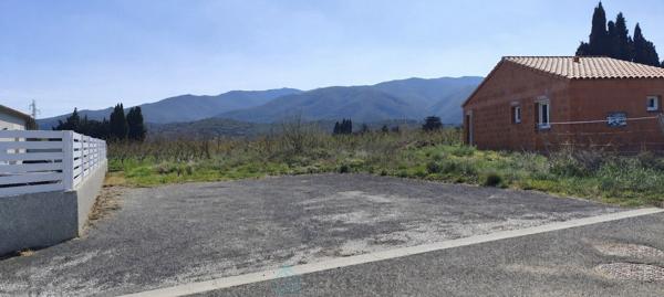 Terrain constructible 4 faces 278m²