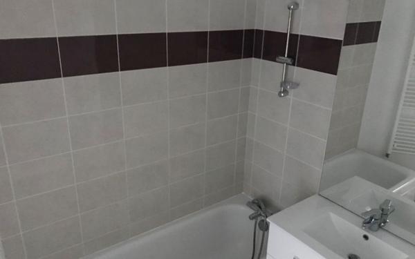 Appartement à louer    3 pièces •  Gex