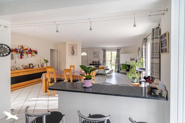 Maison à vendre |                                       Mios |                                        5 pièces  |  122 m²