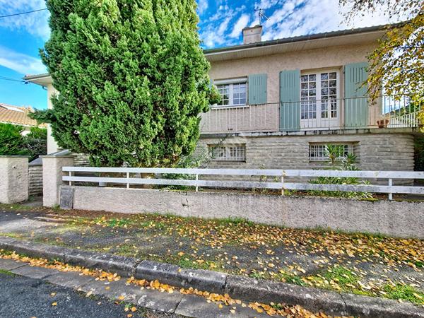 Maison spacieuse à vendre à Buxerolles - 5 chambres dans un secteur calme
