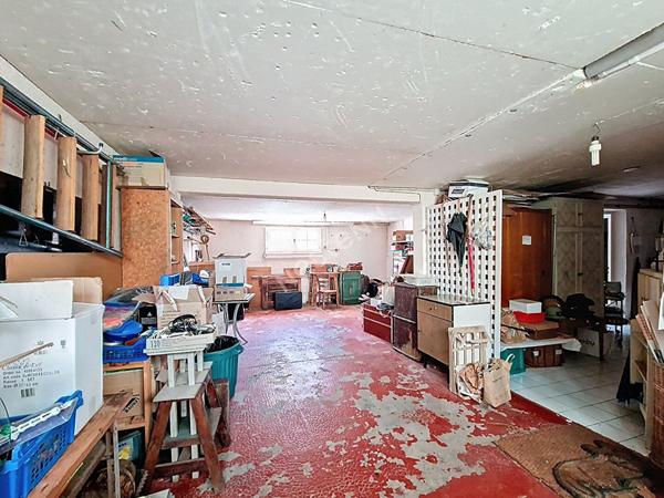 Maison spacieuse à vendre à Buxerolles - 5 chambres dans un secteur calme