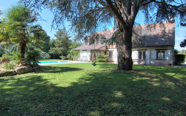 Maison à vendre    7 pièces • 225 m2 Orléans