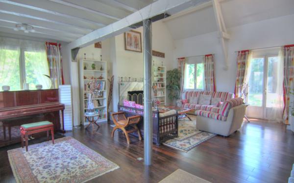 Maison à vendre    7 pièces • 225 m2 Orléans