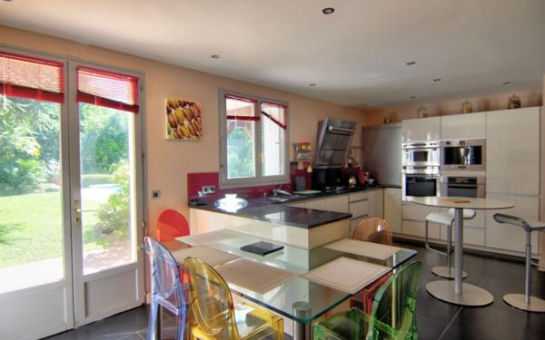 Maison à vendre    7 pièces • 225 m2 Orléans