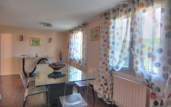 Maison à vendre    7 pièces • 225 m2 Orléans