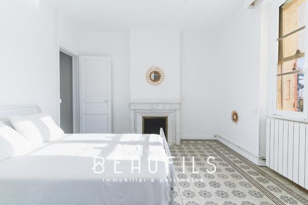 Aigues-Mortes (30220) (30220) Aigues-Mortes - Maison de maître au cœur d'un hameau privé - Terrain 739m²