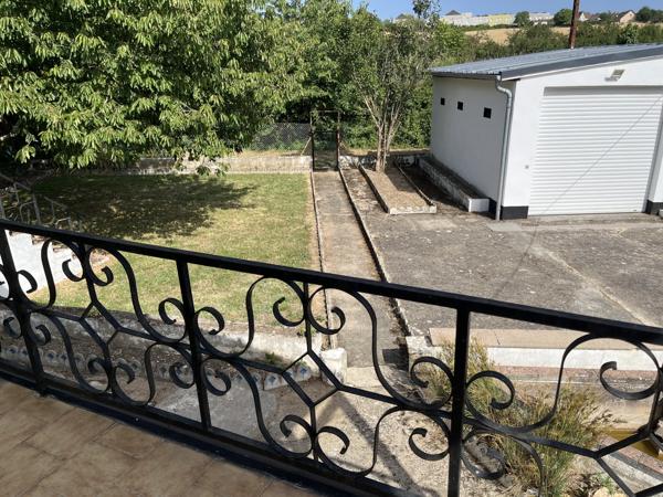 A SAISIR NORD CHÂTELLERAULT DANS RÉSIDENCE CALME : BEAU PAVILLON PLAIN-PIED Réf : 2675