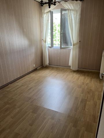 A SAISIR NORD CHÂTELLERAULT DANS RÉSIDENCE CALME : BEAU PAVILLON PLAIN-PIED Réf : 2675
