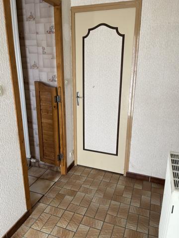 A SAISIR NORD CHÂTELLERAULT DANS RÉSIDENCE CALME : BEAU PAVILLON PLAIN-PIED Réf : 2675