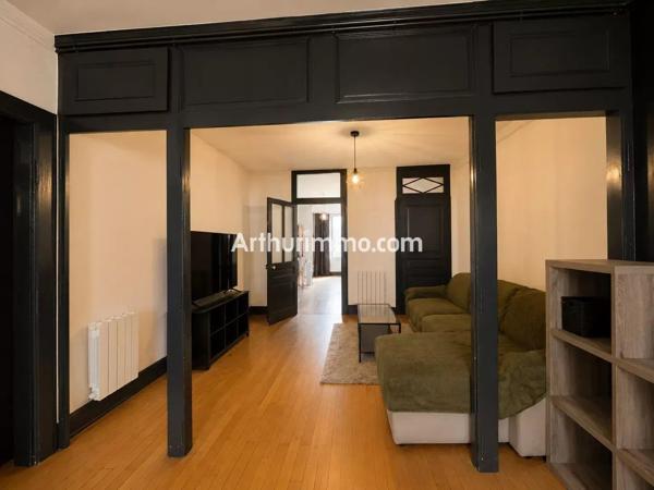 Vente                                                      Appartement
                        
                     2 pièces                      69 m2                     à Lons-le-Saunier