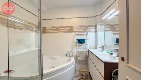 Appartement à vendre    3 pièces • 82 m2 Perpignan