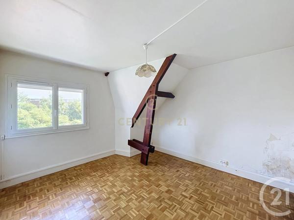 Maison à vendre  10 pièces - 149,02 m 2   NOISY LE GRAND  - 93