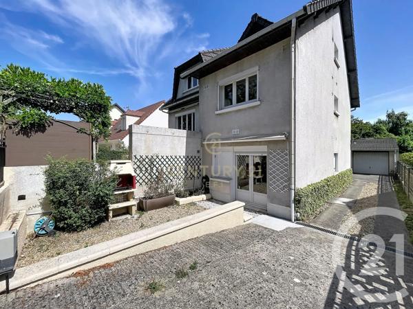 Maison à vendre  10 pièces - 149,02 m 2   NOISY LE GRAND  - 93