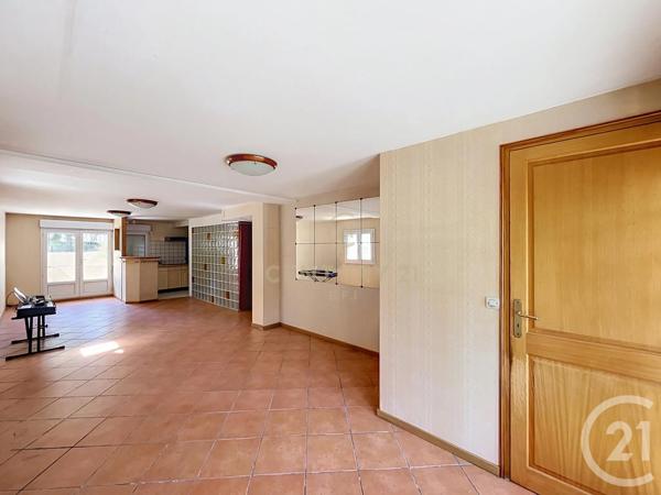 Maison à vendre  10 pièces - 149,02 m 2   NOISY LE GRAND  - 93
