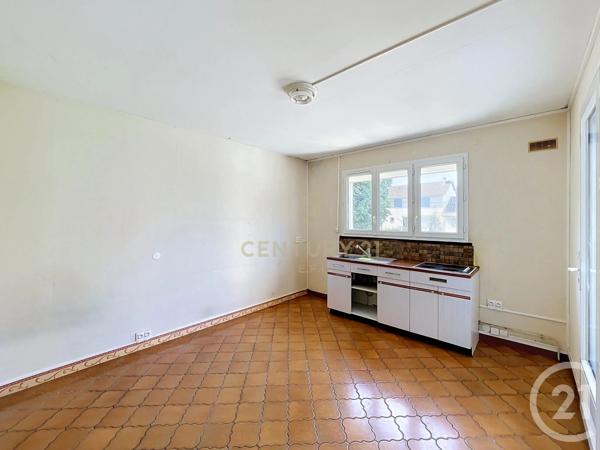 Maison à vendre  10 pièces - 149,02 m 2   NOISY LE GRAND  - 93