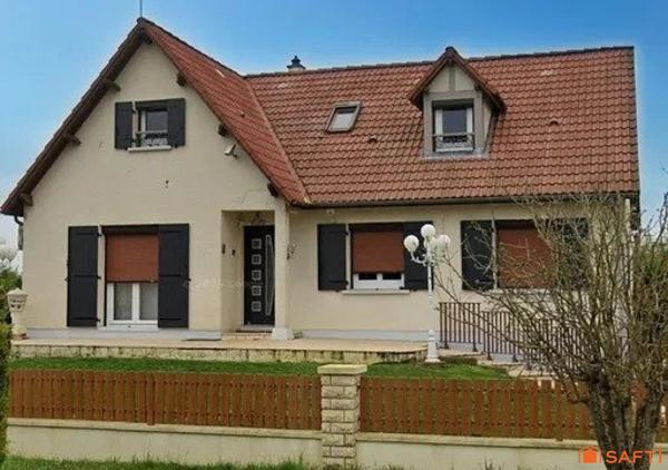 SAINT-DOULCHARD –Quartier recherché Maison familiale avec 5 chambres