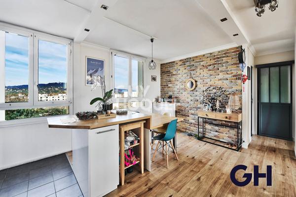 VERNAY - T3 balcon et parking