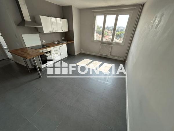 Location Appartement 2 pièces 34.21 m² - 61 AVENUE DES BAUMES Valence 26000