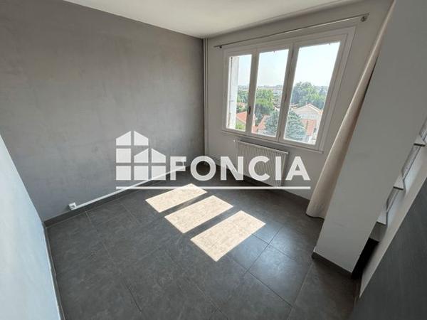 Location Appartement 2 pièces 34.21 m² - 61 AVENUE DES BAUMES Valence 26000
