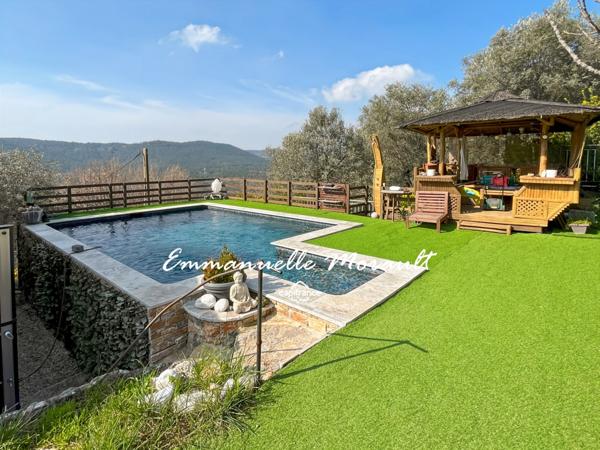 Villa avec piscine à BAGNOLS EN FORET (83)
