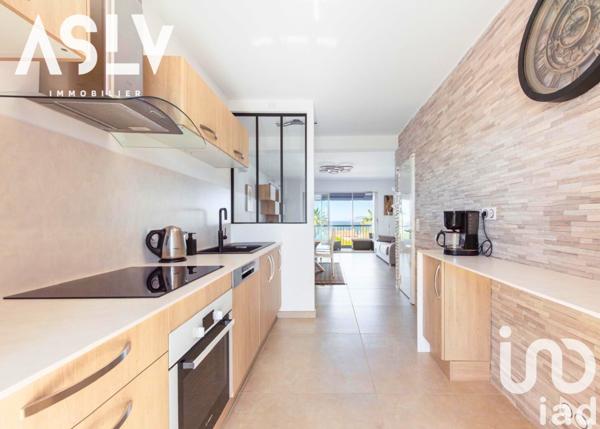 Appartement 3 pièces de 80 m² à Six-Fours-les-Plages (83140)