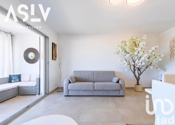 Appartement 3 pièces de 80 m² à Six-Fours-les-Plages (83140)