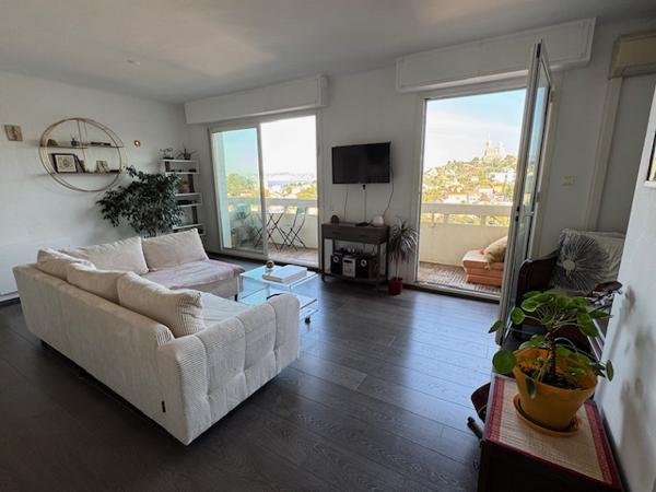 Marseille (13007) EXCLUSIVITÉ VENTE APPARTEMENT 75 M2 TYPE 3 BALCON VUE MER NOTRE DAME PARKING RUE CELINA 13007 MA