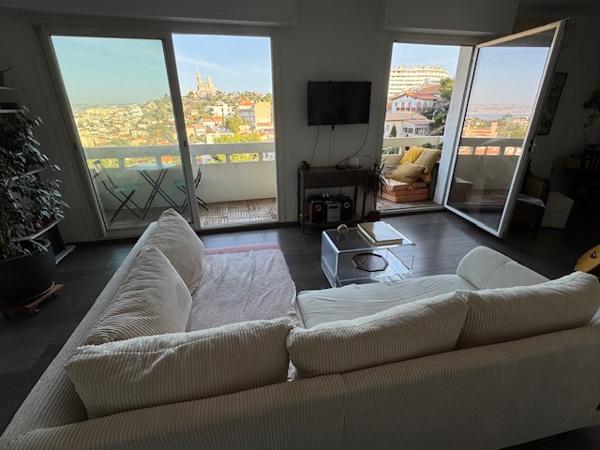 Marseille (13007) EXCLUSIVITÉ VENTE APPARTEMENT 75 M2 TYPE 3 BALCON VUE MER NOTRE DAME PARKING RUE CELINA 13007 MA