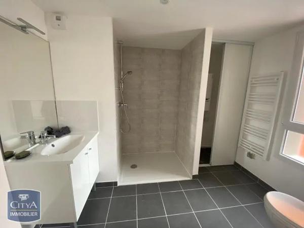 Appartement à louer 2 pièces 35.8m² Nantes (44300)