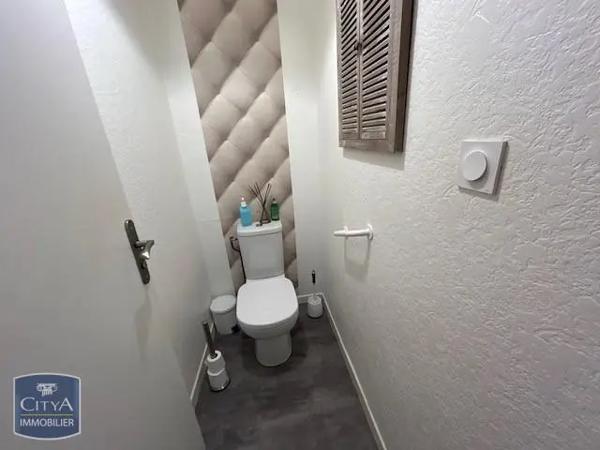 Local commercial à louer 63.62m²