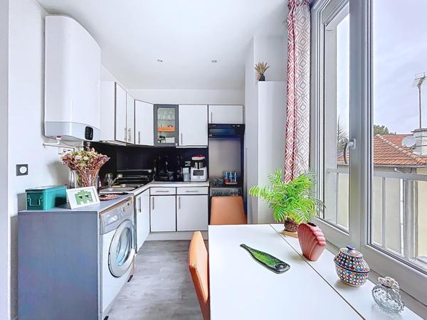 EXCLUSIVITÉ - Appartement au calme, traversant et lumineux de 43m² au coeur d'Alfortville.