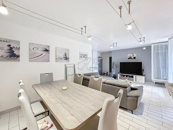 Appartement proche de la gare avec grande terrasse