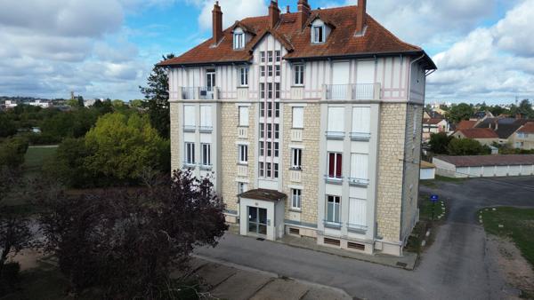 NEVERS – APPARTEMENT T2 LUMINEUX – REZ-DE-CHAUSSÉE – RÉSIDENCE SÉCURISÉE