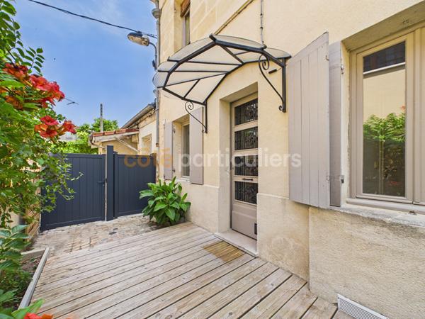 Vente
                Maison70 m² - 3 Pièces -
                    BORDEAUX (33800)