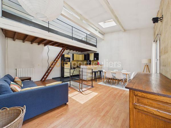 Vente
                Maison70 m² - 3 Pièces -
                    BORDEAUX (33800)