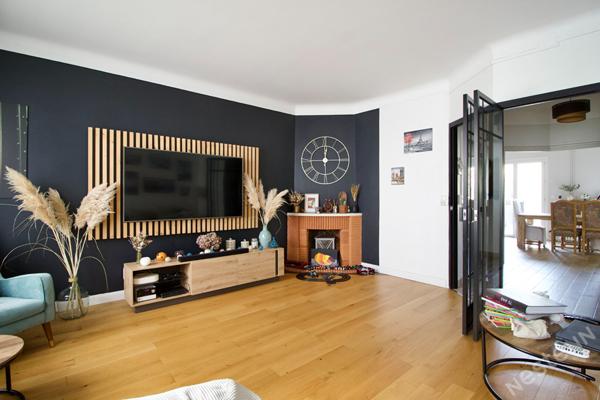 Maison de ville à vendre à AGEN de 115 m² - 5 pièces, 4 chambres- terrasse, balcon et garage double.