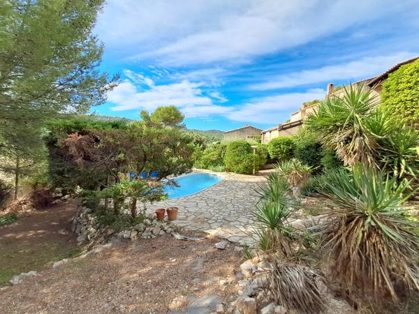 CARNOUX-EN-PROVENCE – GRANDE MAISON 201 M² – 3 LOGEMENTS – PISCINE – GRAND GARAGE – VUE DÉGAGÉE