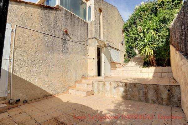 CARNOUX-EN-PROVENCE – GRANDE MAISON 201 M² – 3 LOGEMENTS – PISCINE – GRAND GARAGE – VUE DÉGAGÉE
