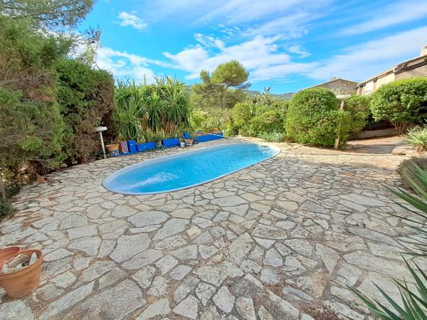 CARNOUX-EN-PROVENCE – GRANDE MAISON 201 M² – 3 LOGEMENTS – PISCINE – GRAND GARAGE – VUE DÉGAGÉE