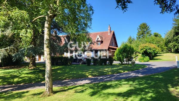 MAISON À VENDRE DE 7 PIÈCES DE 265,00 M²