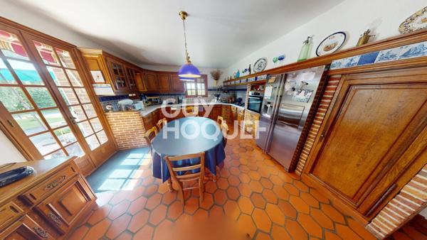 MAISON À VENDRE DE 7 PIÈCES DE 265,00 M²