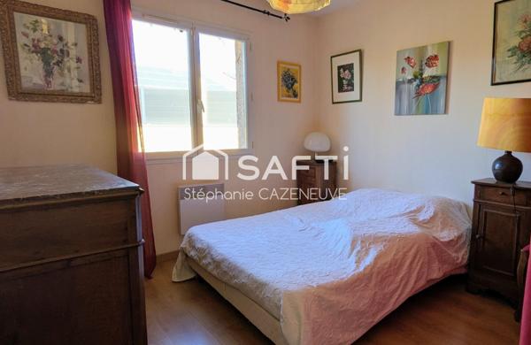 Plain-pied avec garage, terrain clos arboré - Proche rocade