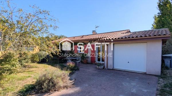 Plain-pied avec garage, terrain clos arboré - Proche rocade