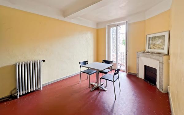 Maison à vendre    7 pièces • 162 m2 Fréjus