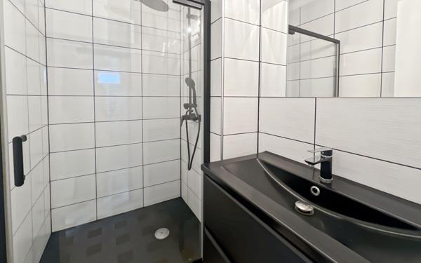 Maison à vendre    7 pièces • 162 m2 Fréjus