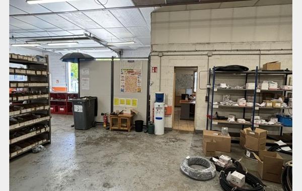 Vente Local commercial La chapelle-saint-luc